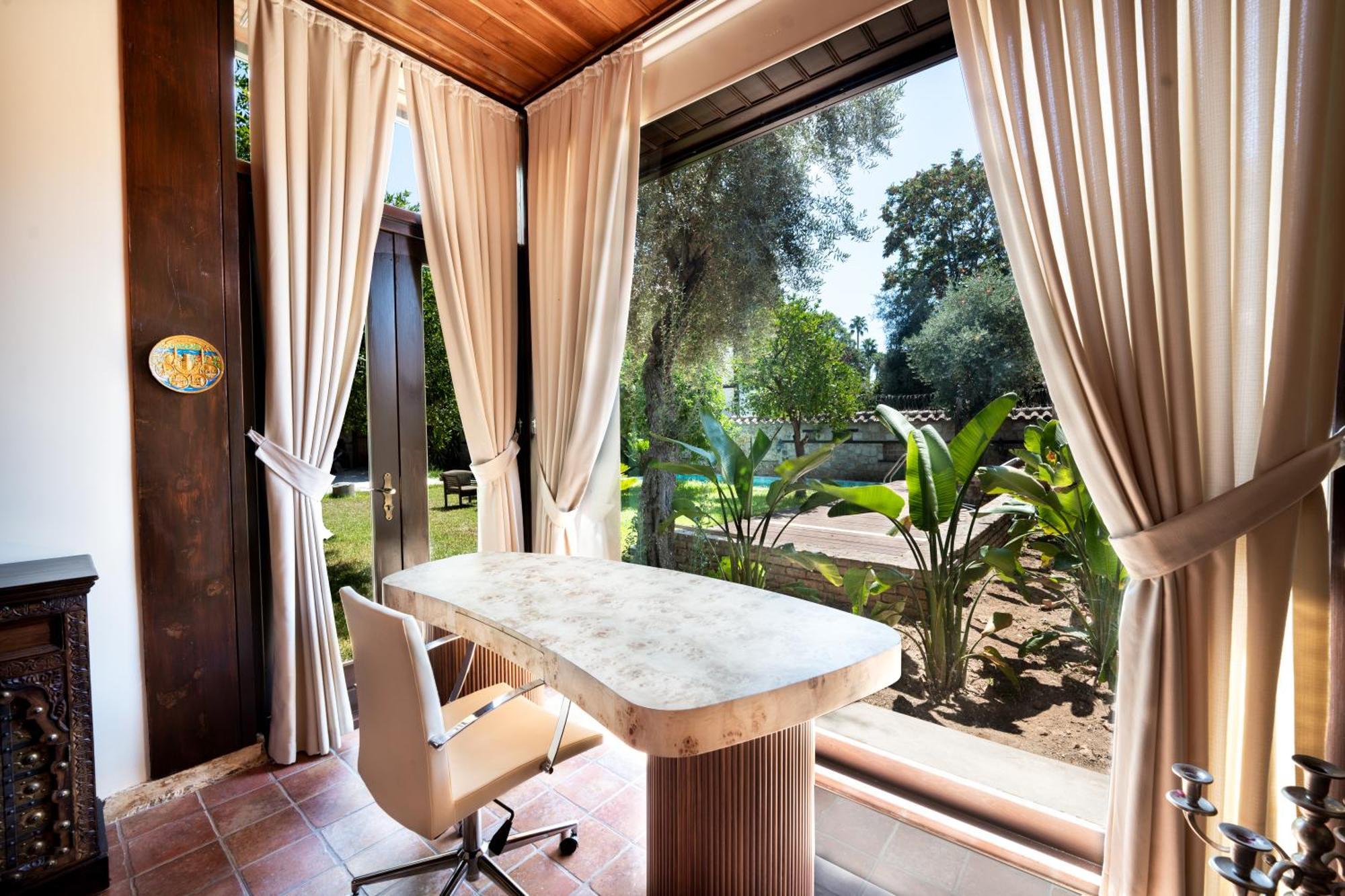 House 5 Hotel Antalya Bagian luar foto